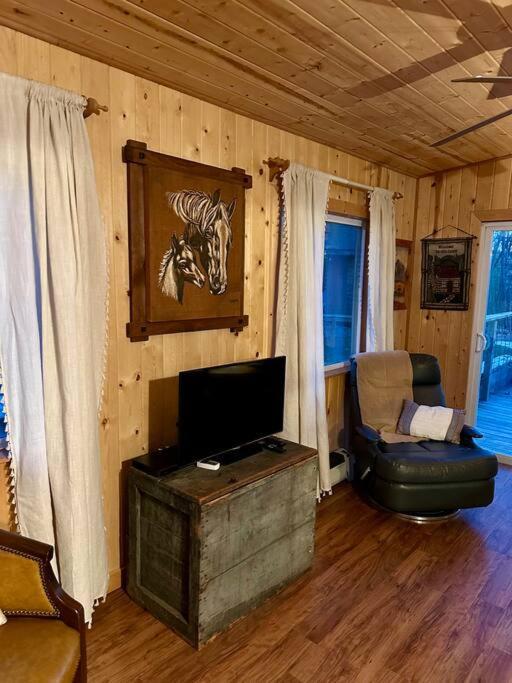 Beautiful & Peaceful Cabin W/ Deck Garden & Fire-Pit Мерфи Экстерьер фото